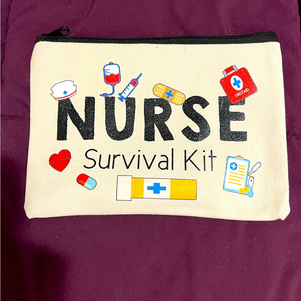 NWOT!! Makeup/Cosmetic/Travel Bag/Work essentials.